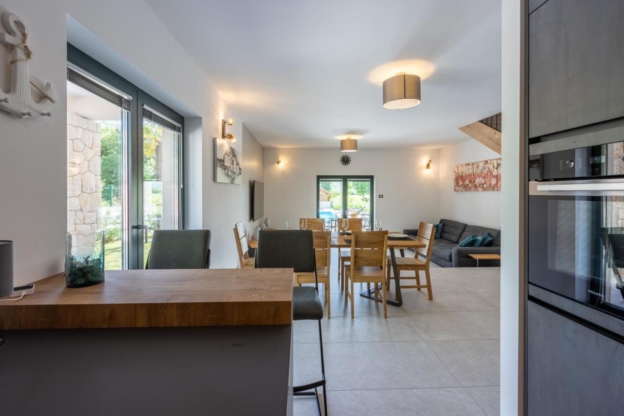 Villa Palma With Heated Private Pool Podhum Zewnętrze zdjęcie